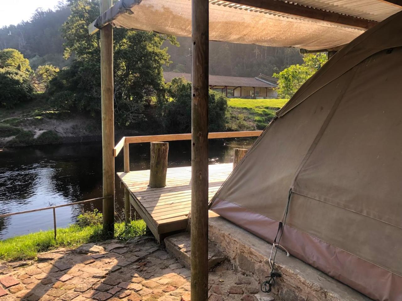 The Riverdeck Accommodation And Backpackers Knysna Kültér fotó